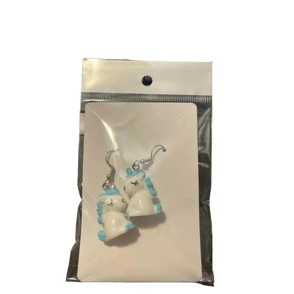 3D WHITE UNICORN WITH BLUE HAIR EARRINGSS - Picture 1 of 1